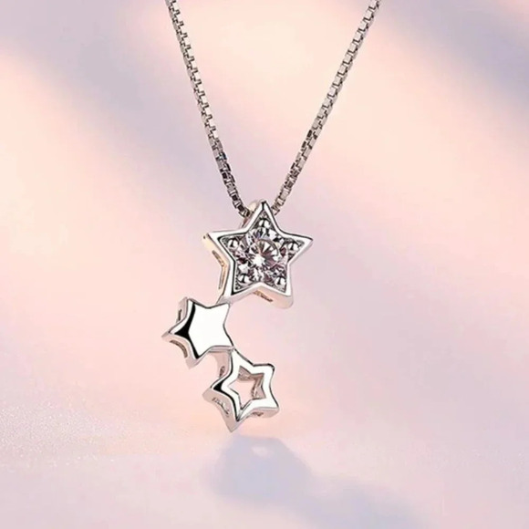 925 Sterling Silver Dainty Star Pendant Necklace - Picture 1 of 5